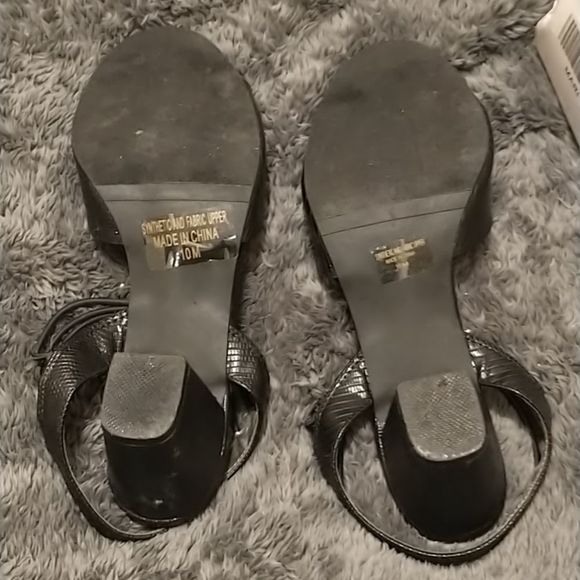 Angel Steps Black Textured Peep Toe Sandals! - Picture 8 of 13